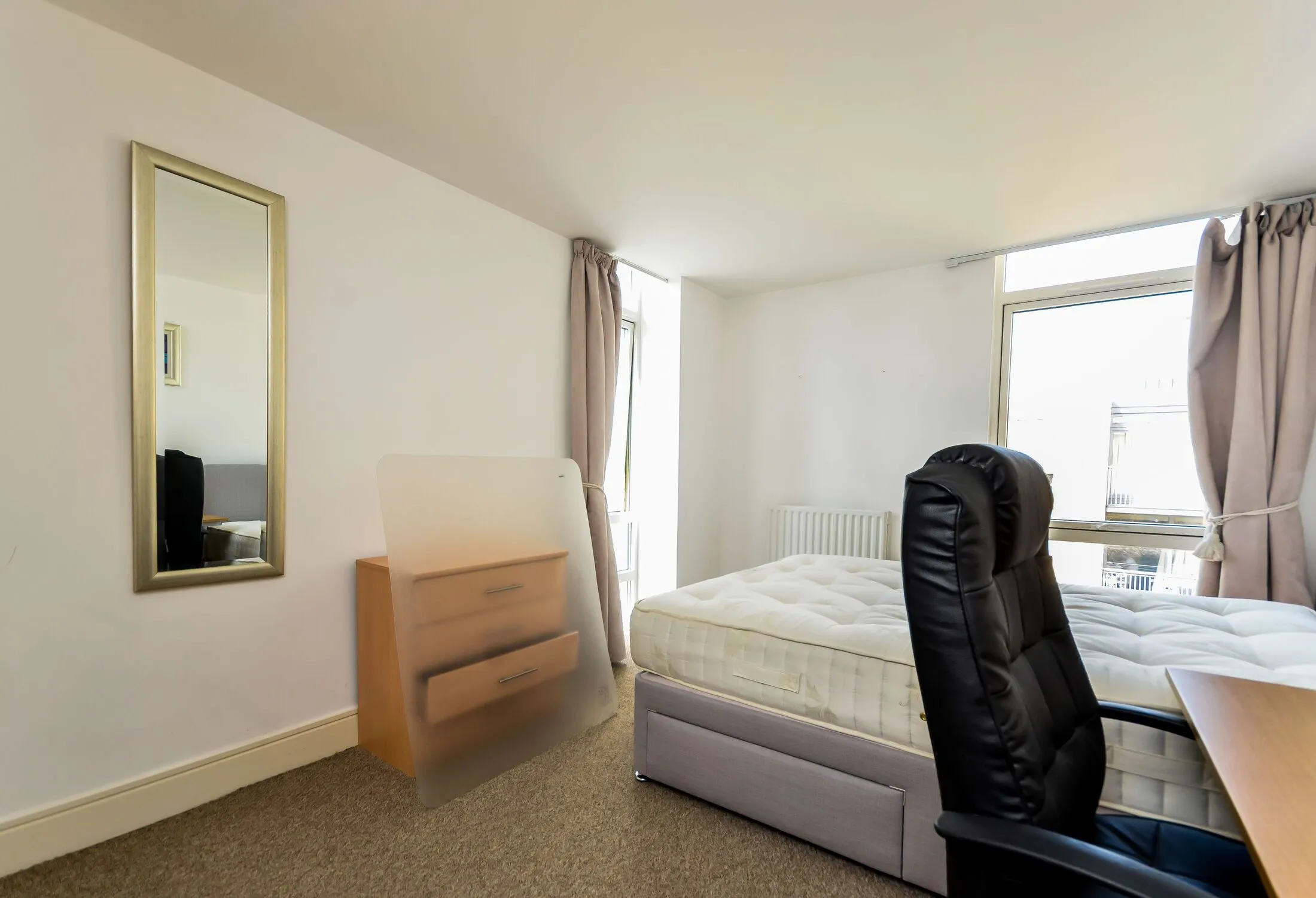 Flat Cassilis Road in Greater London