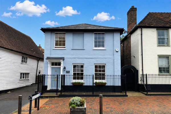 House High Street in Sevenoaks