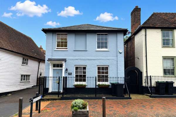 House High Street in Sevenoaks