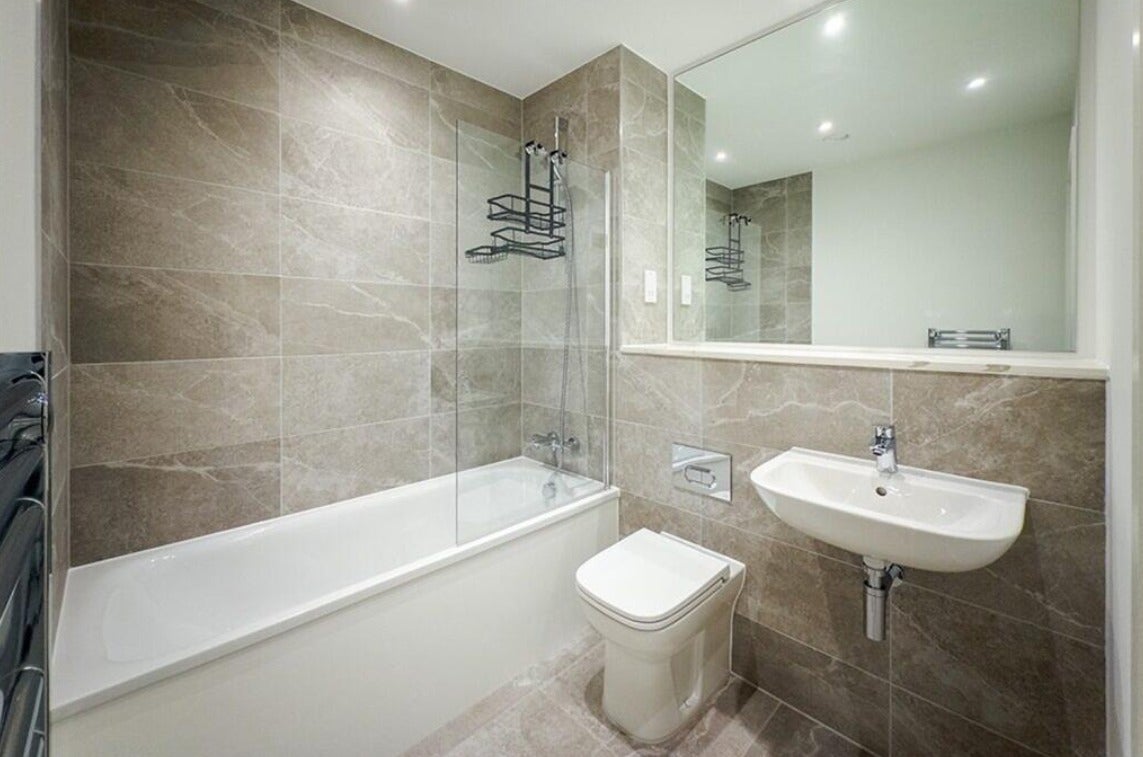 Flat King Street in Greater London