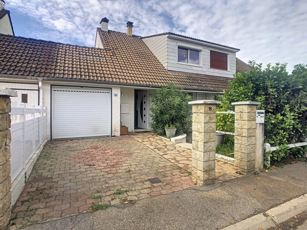 Maison Rue Édison à Meyzieu
