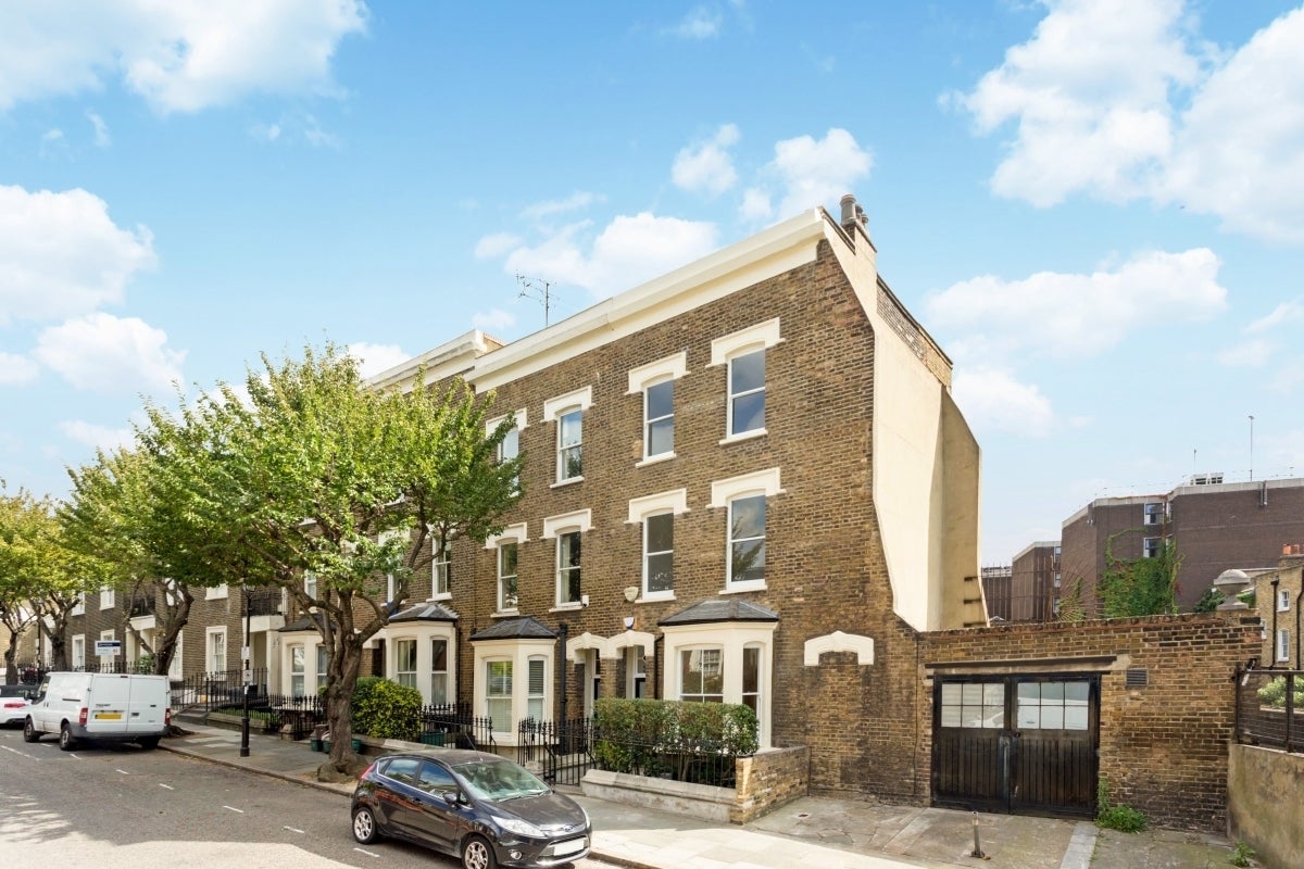 House Wharton Street in Greater London