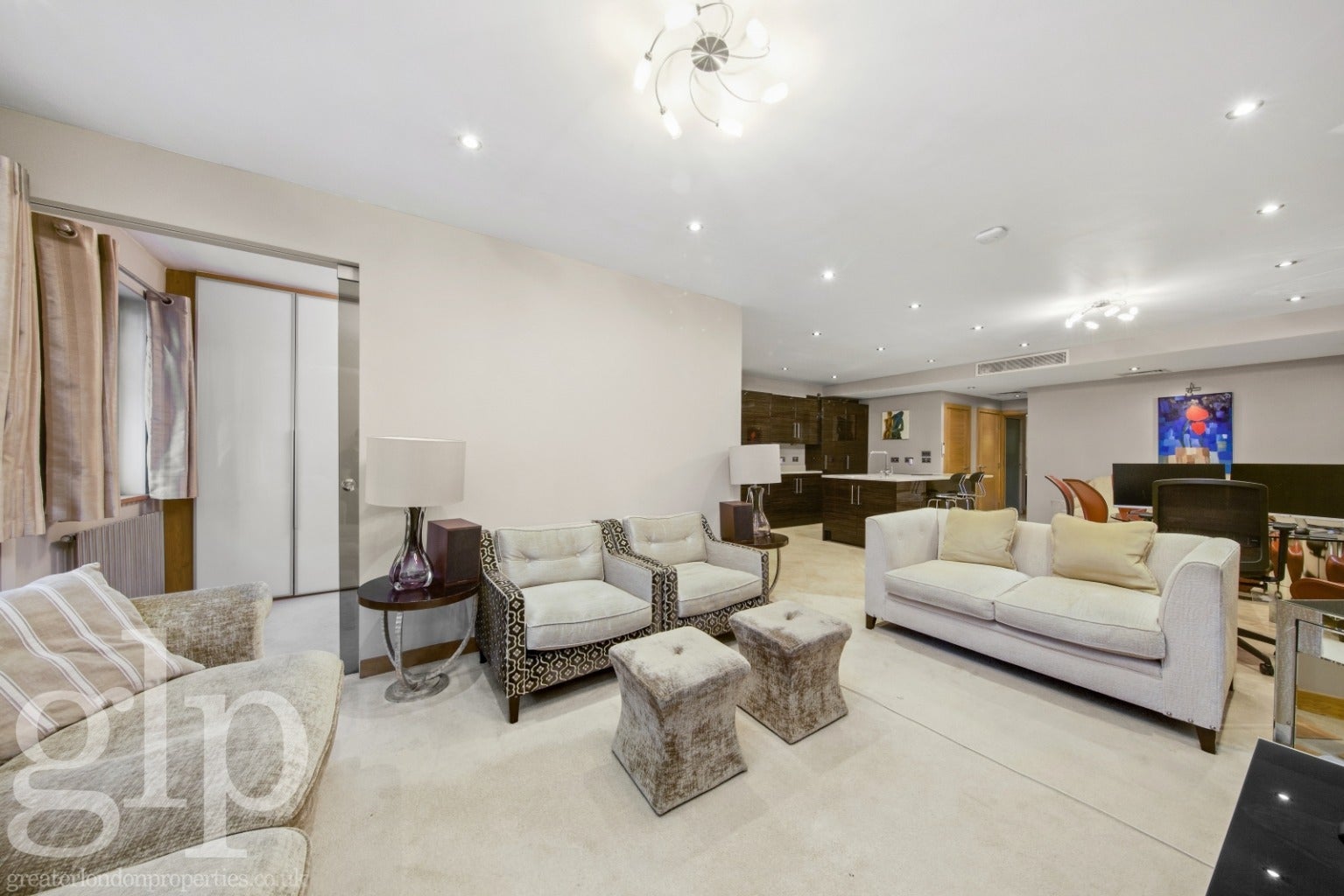 Flat Golden Square in City of Westminster
