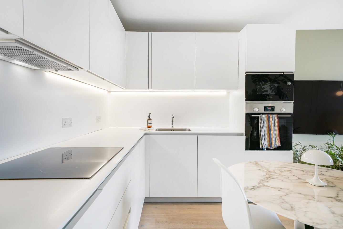 Flat Daley Street in Greater London