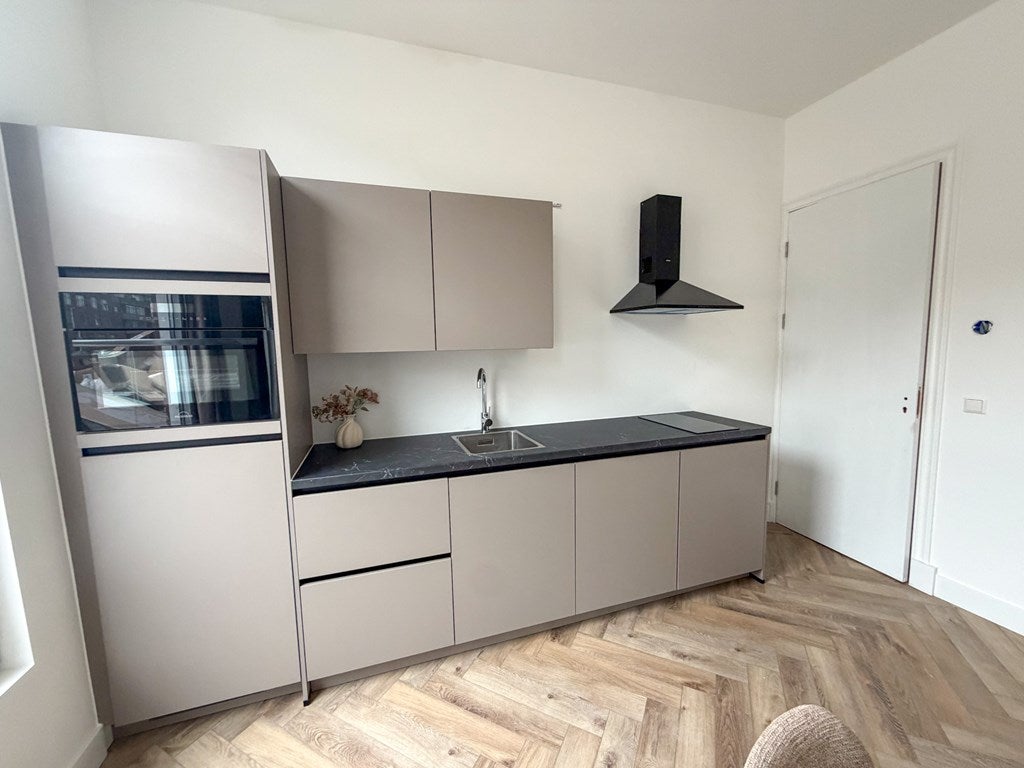 Appartement Van Oosterzeestraat 9
