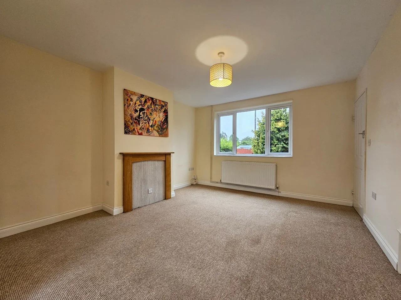 House Holman Close in Northampton