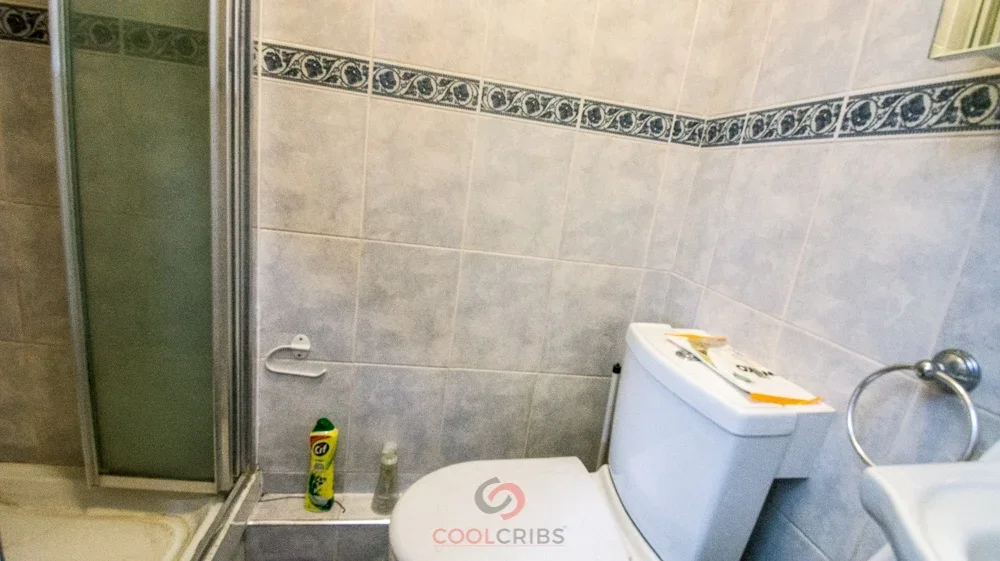 Flat Edgware Road West Hendon Broadway in Greater London