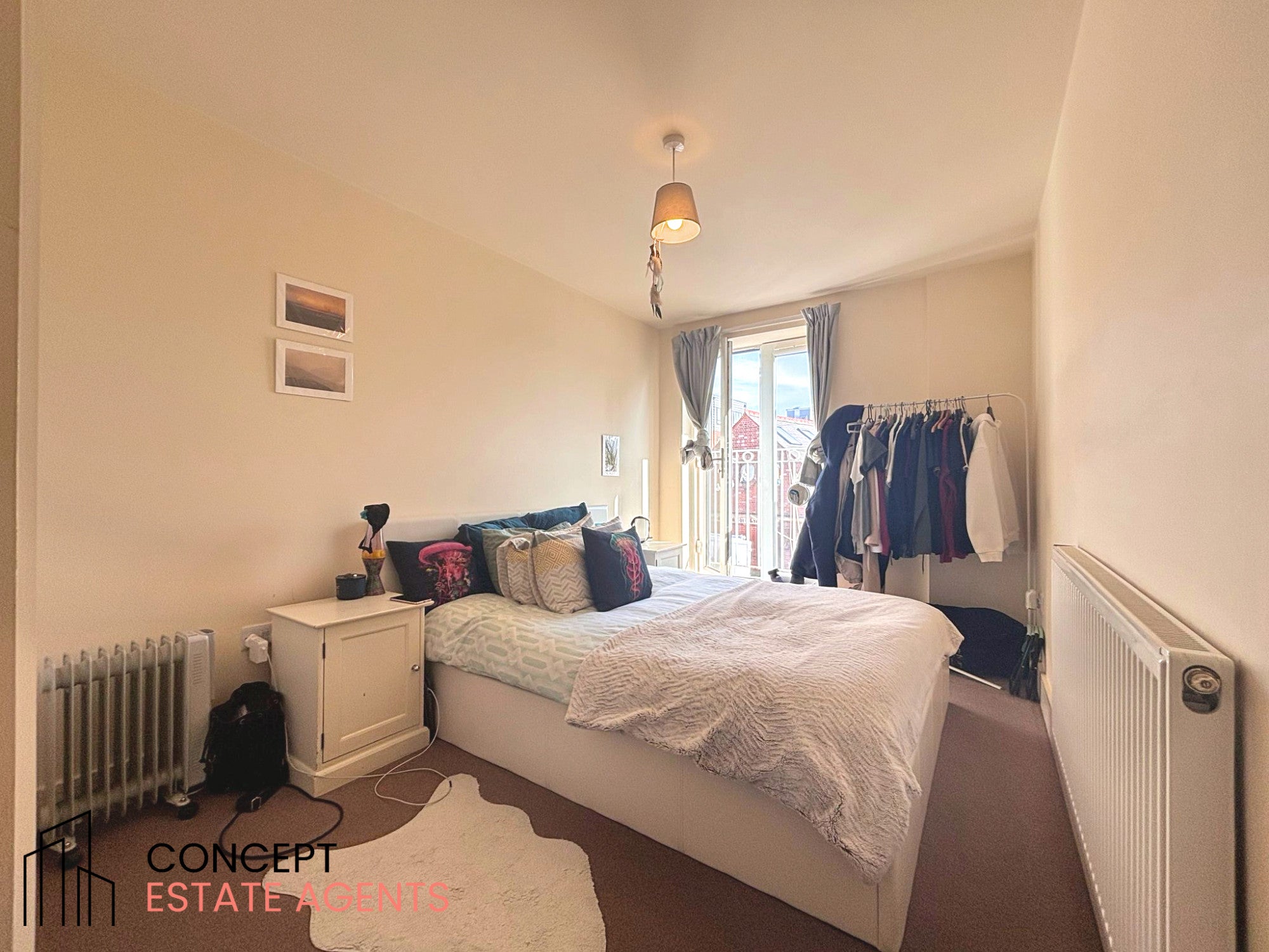 Flat Charlmont Road in Greater London