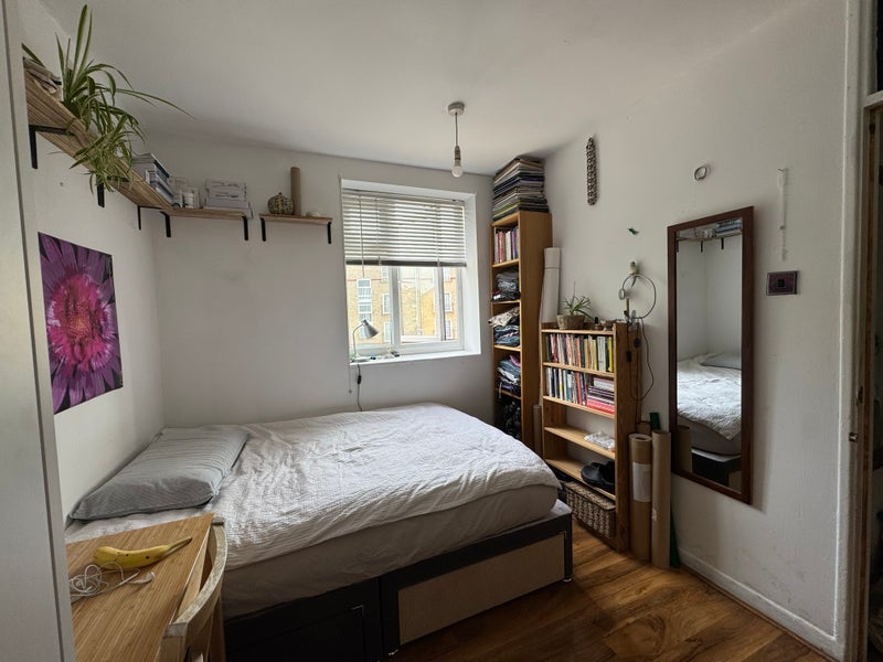 Room Bethune Road in Greater London