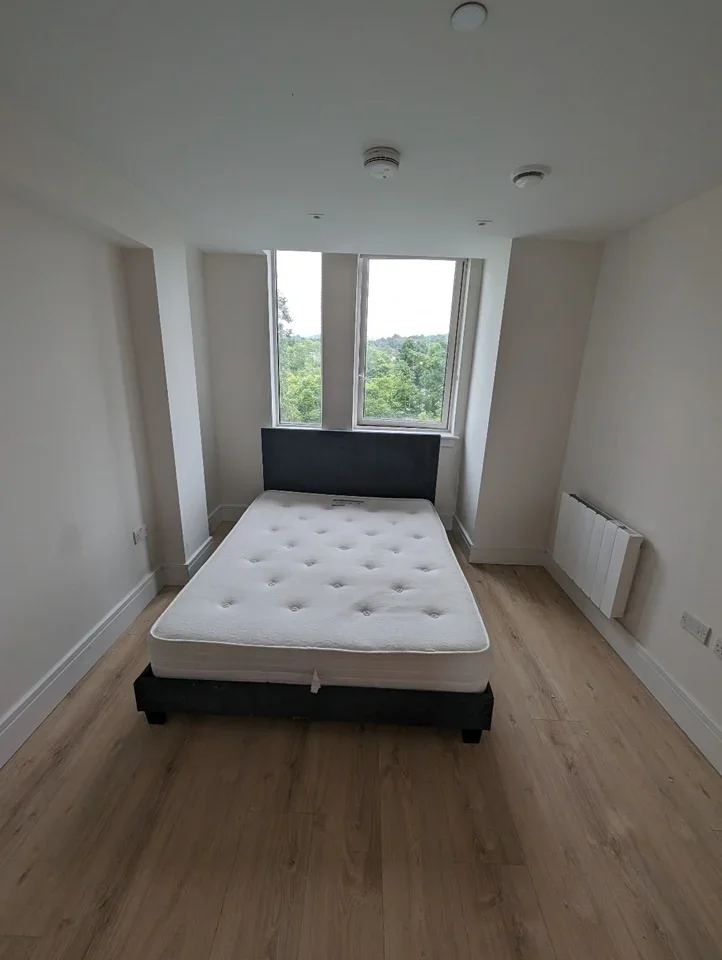 Flat Brighton Road in Greater London