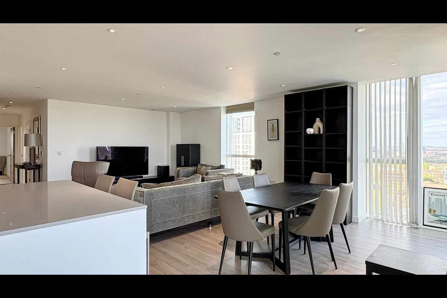 Flat Woodberry Grove in Greater London