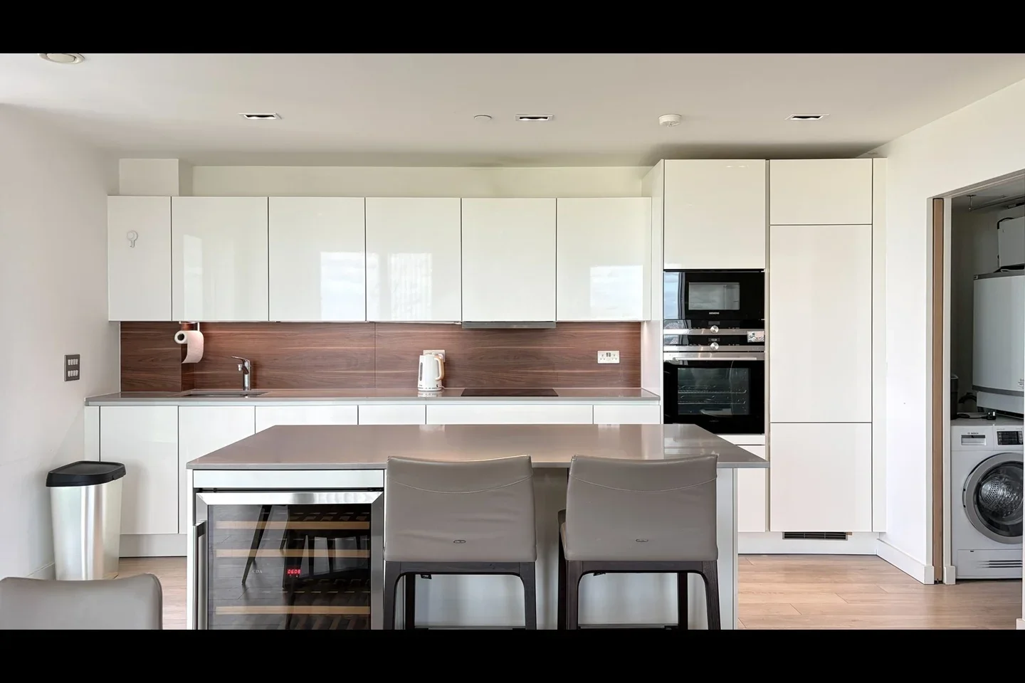 Flat Woodberry Grove in Greater London
