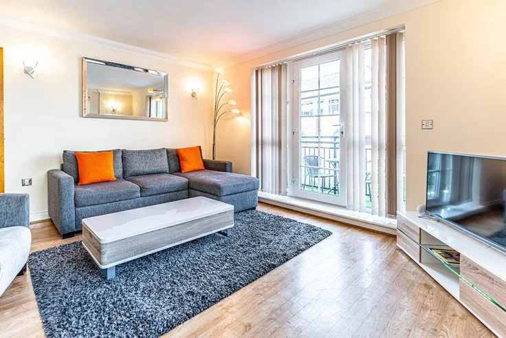Flat Fobney Street in Reading