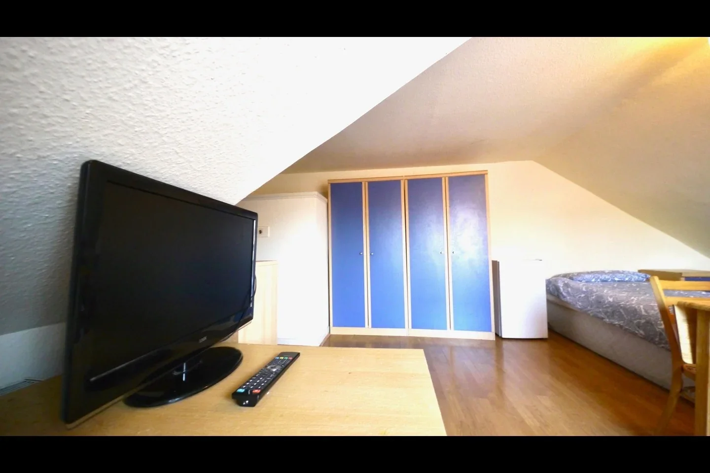Room Cranhurst Road in Greater London