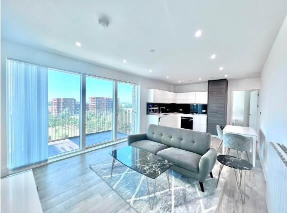 Flat Whittle Road in Greater London