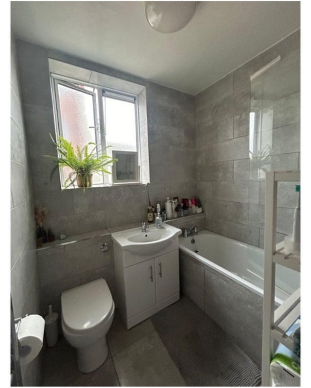 Room South Courtyard in Greater London