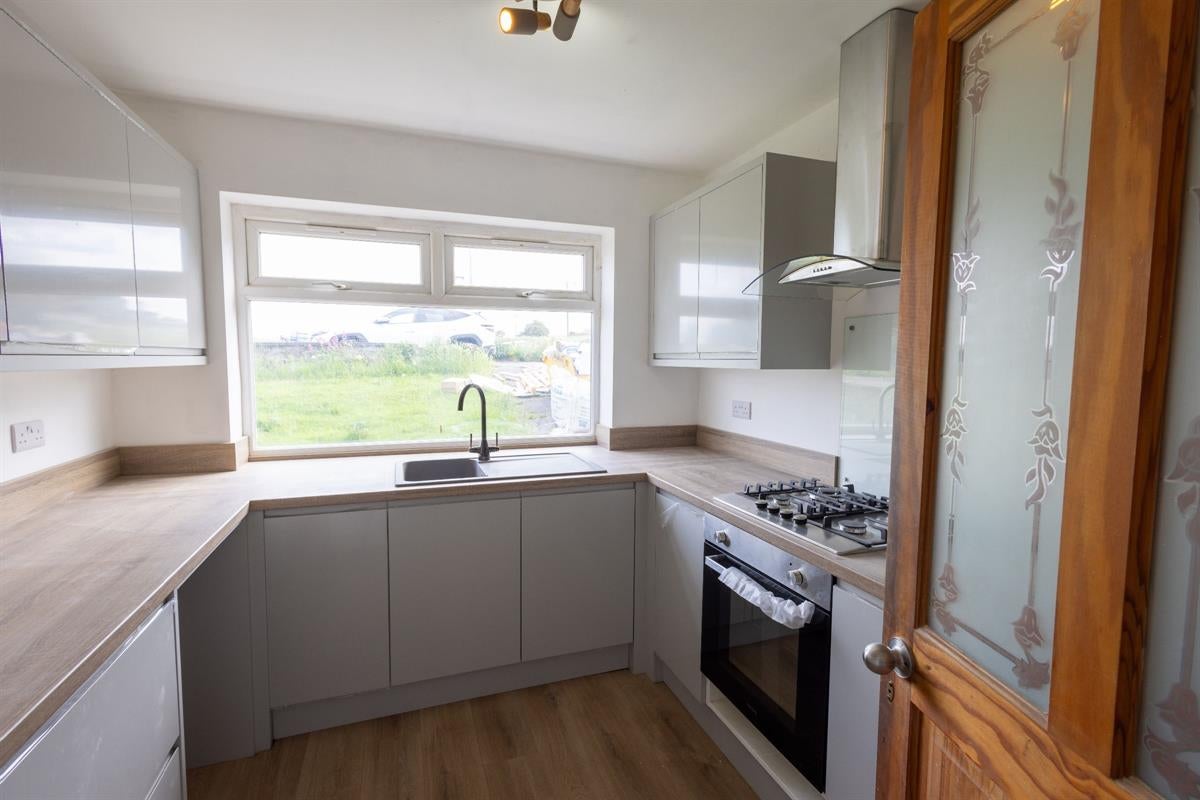 House White Lee Croft in Kirklees
