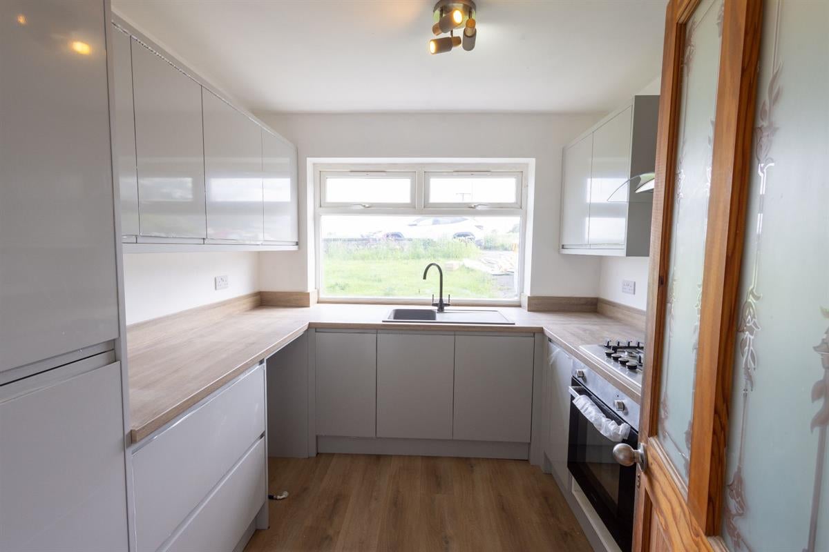 House White Lee Croft in Kirklees