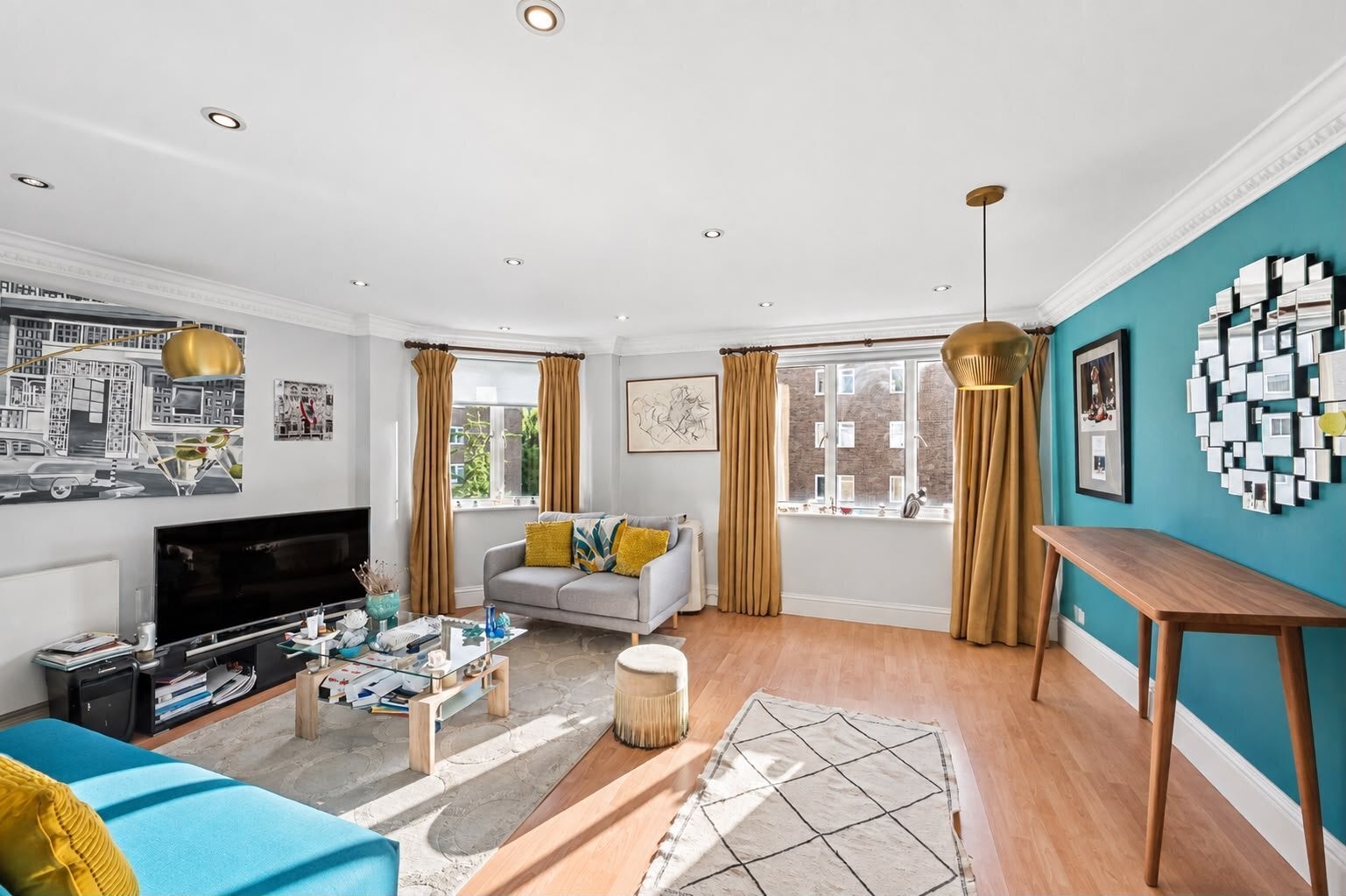 Flat Gloucester Terrace in City of Westminster