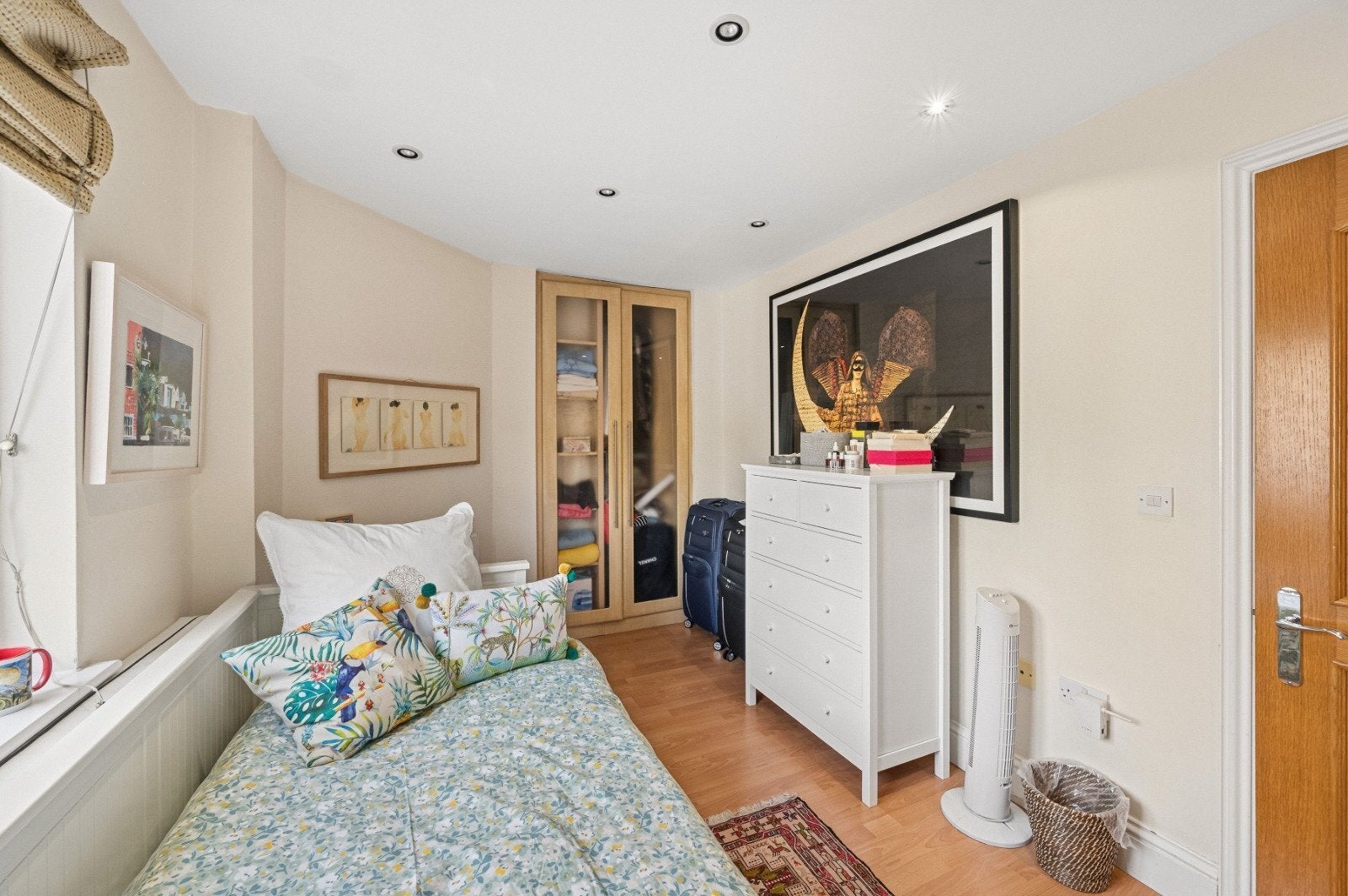 Flat Gloucester Terrace in City of Westminster