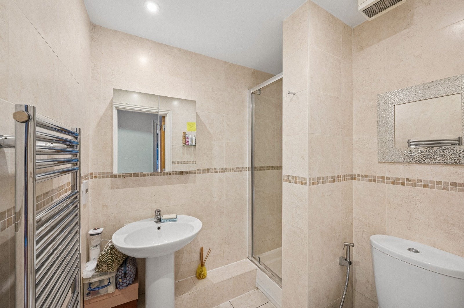 Flat Gloucester Terrace in City of Westminster