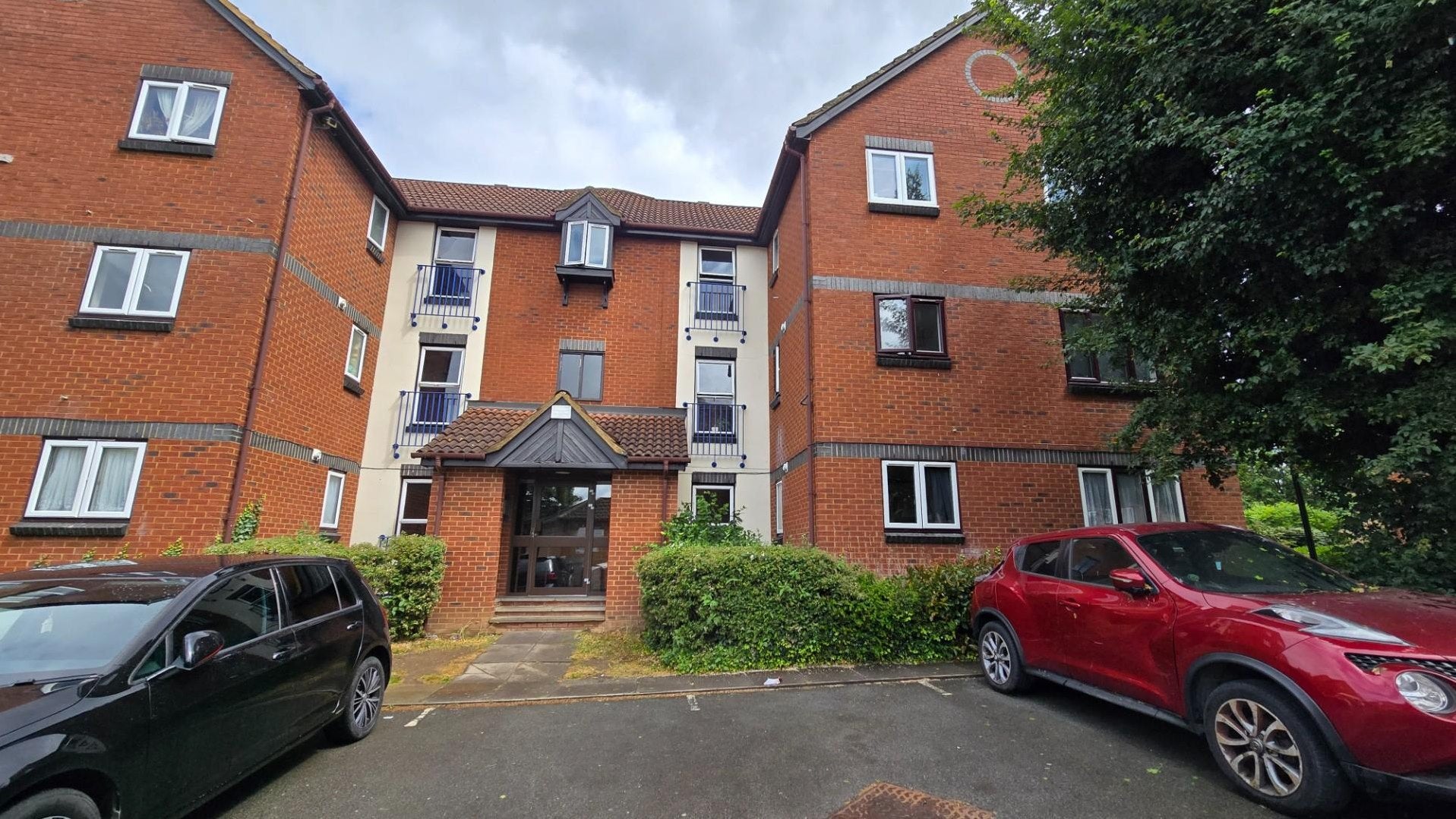 Flat Swaythling Close in Greater London
