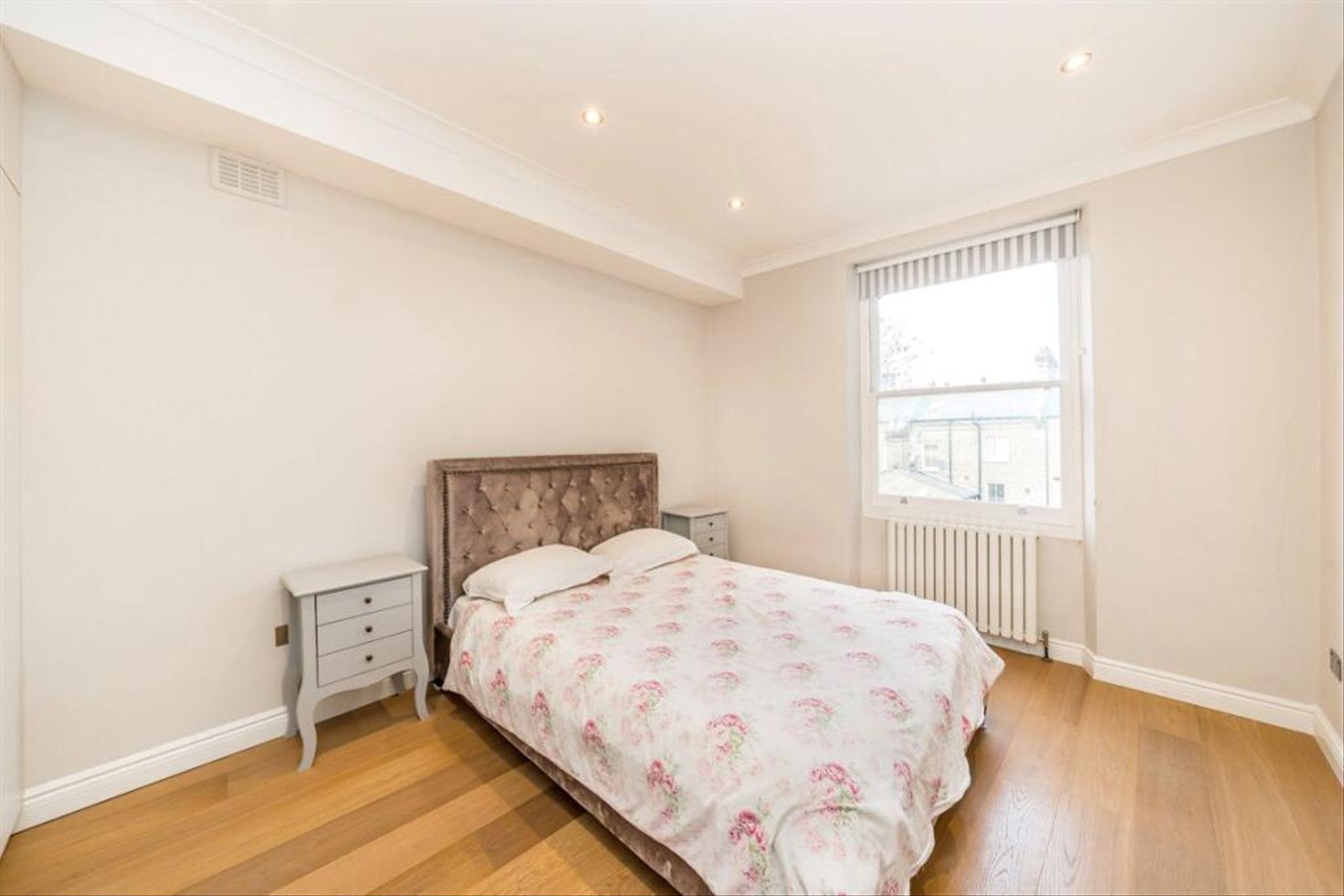 Flat Gunterstone Road in Greater London