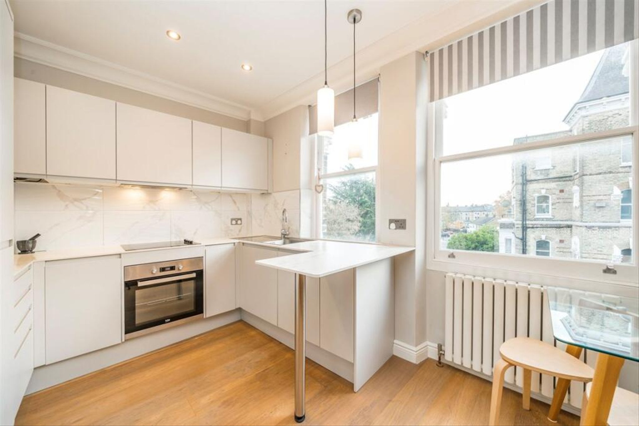 Flat Gunterstone Road in Greater London
