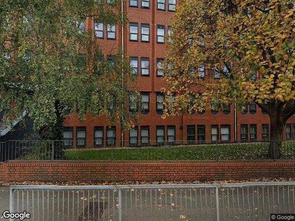 Flat Mercury Gardens in Greater London