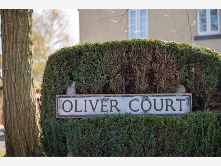 Flat Oliver Court in Wellington