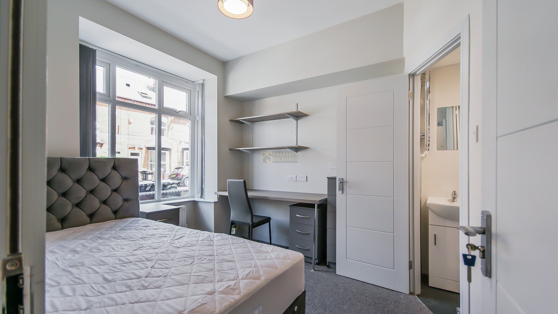 Room Tiverton Road in Birmingham