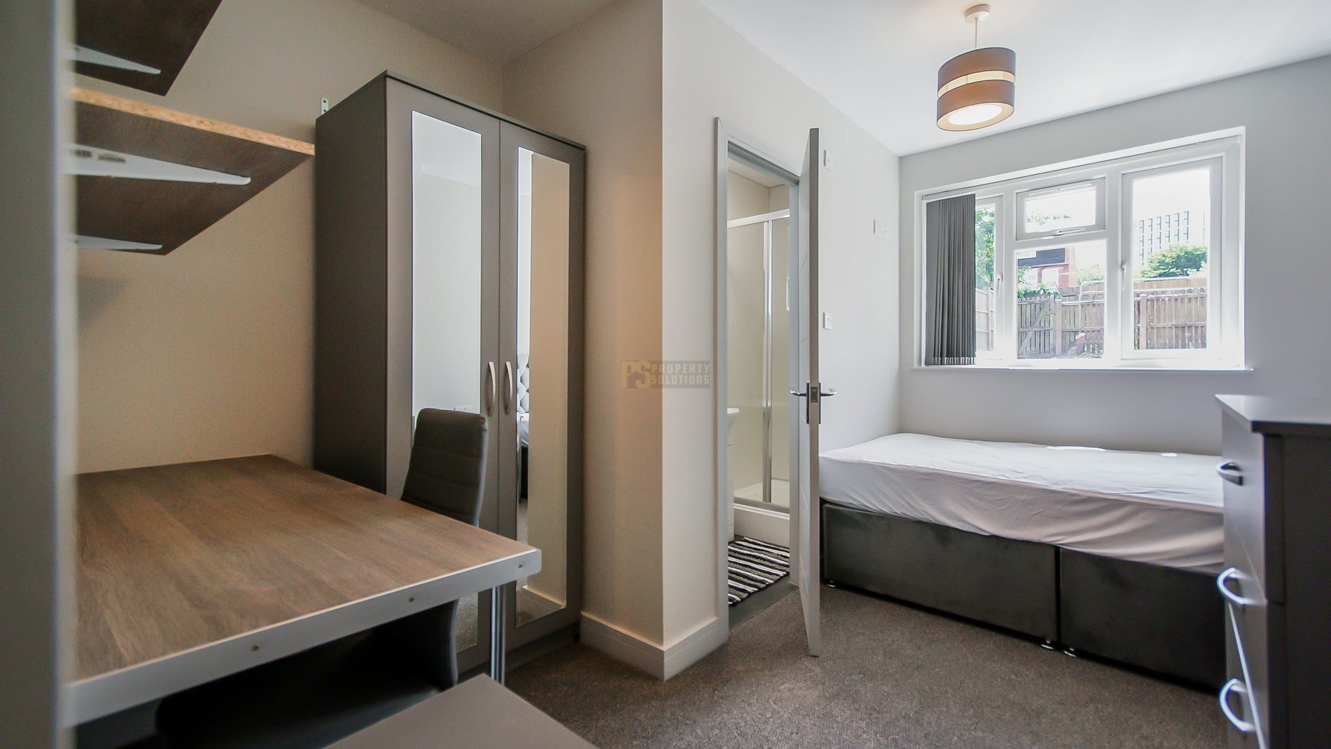 Room Tiverton Road in Birmingham