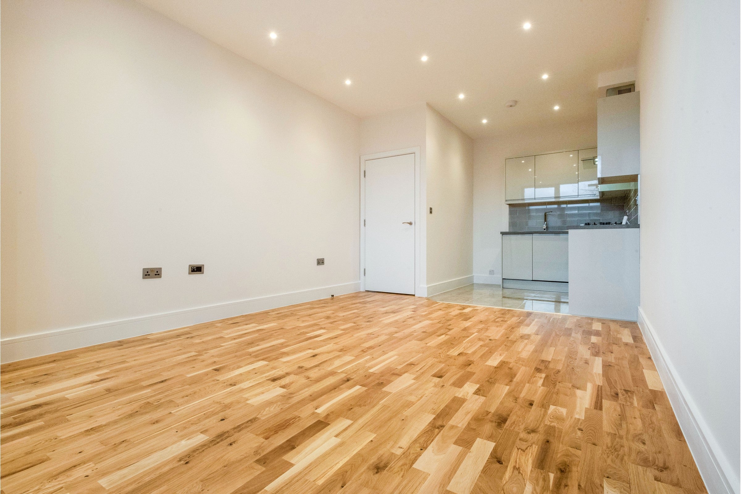 Flat Harvest Crescent in Hart