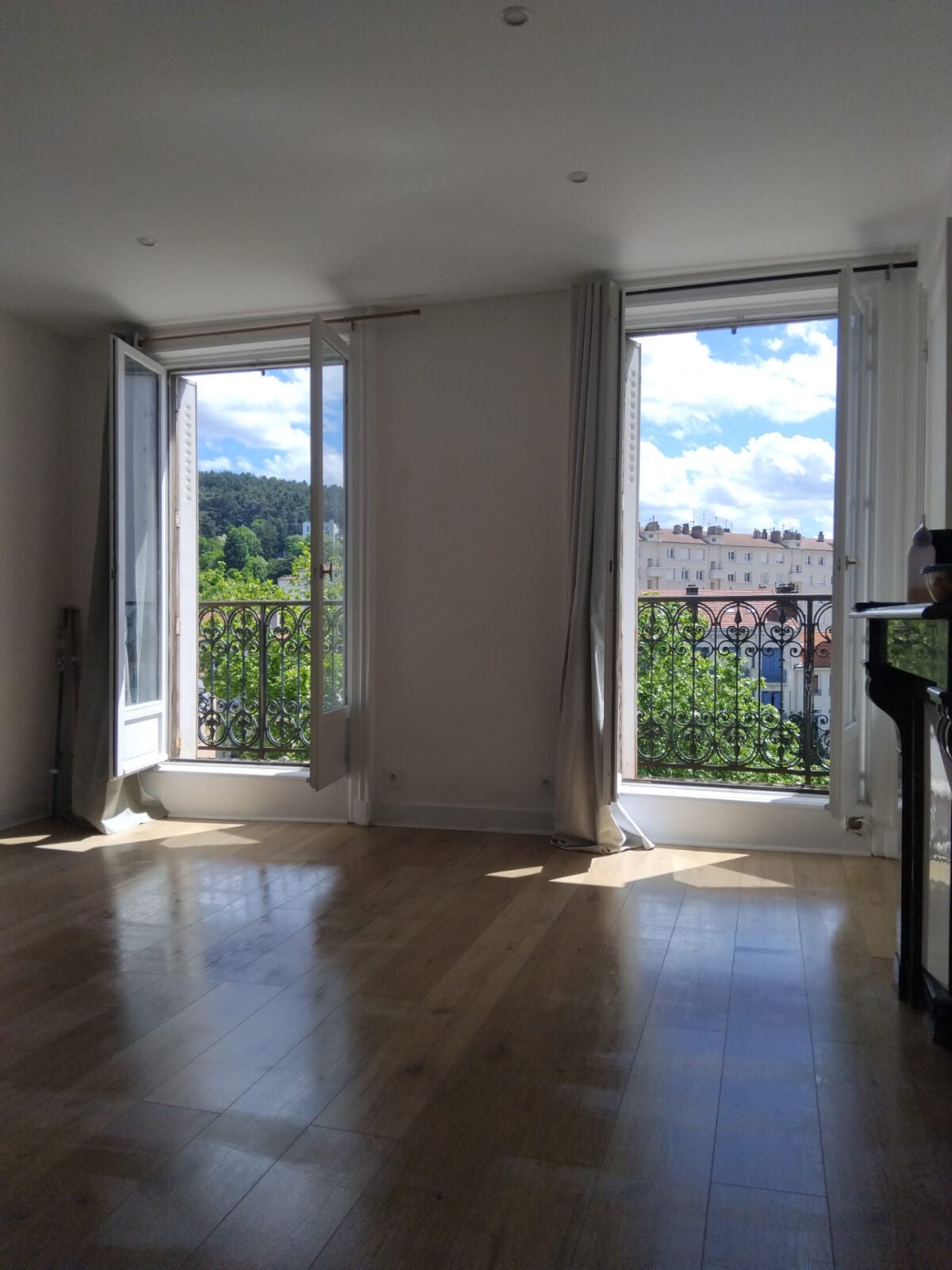 Appartement Place Fourneyron à Saint-Étienne