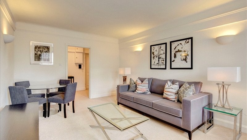 Flat Fulham Road in Greater London