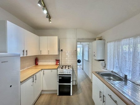 House Brickfield Lane in Greater London