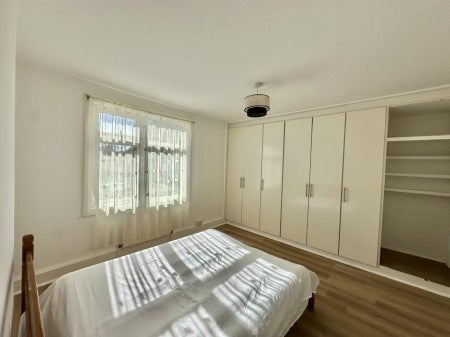 House Brickfield Lane in Greater London
