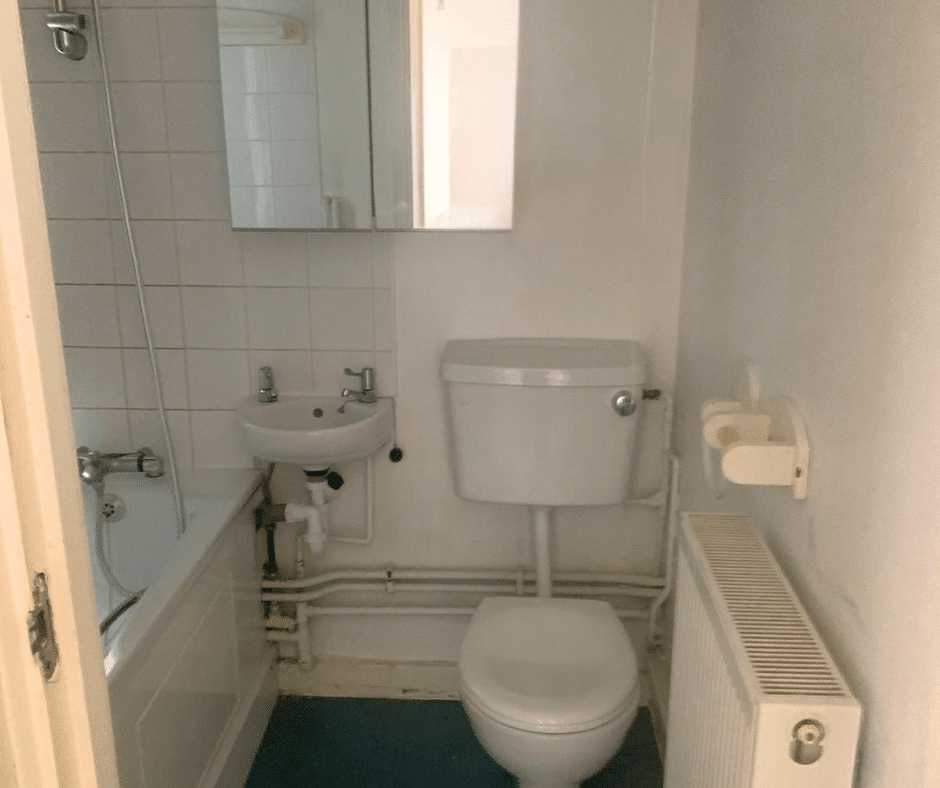 Flat Milburn Lane in Greater London