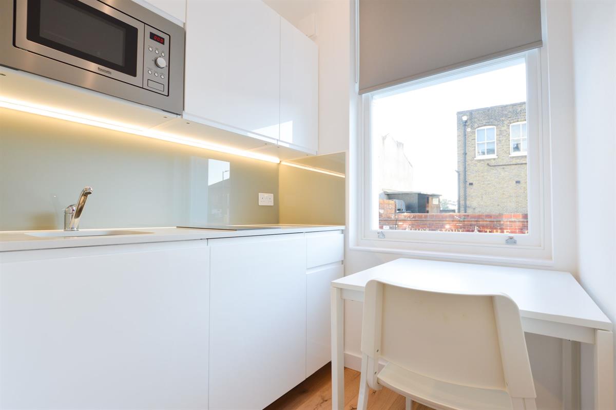 Flat Hornsey Road in Greater London
