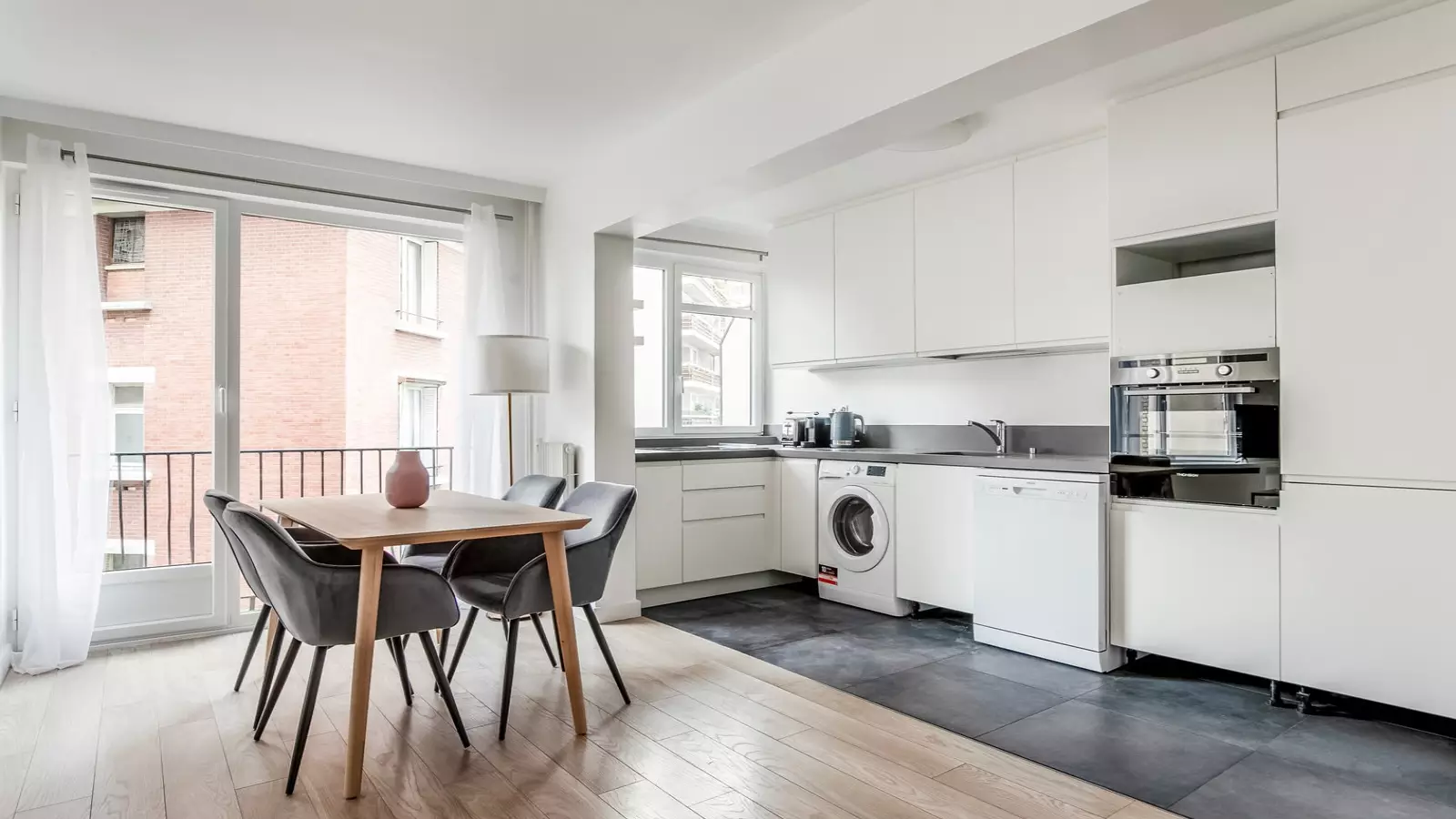Appartement Rue de Lévis à Paris