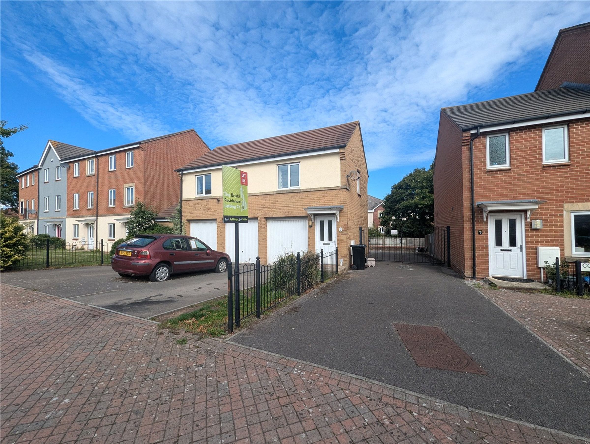 Flat Sheridan Road in Bristol