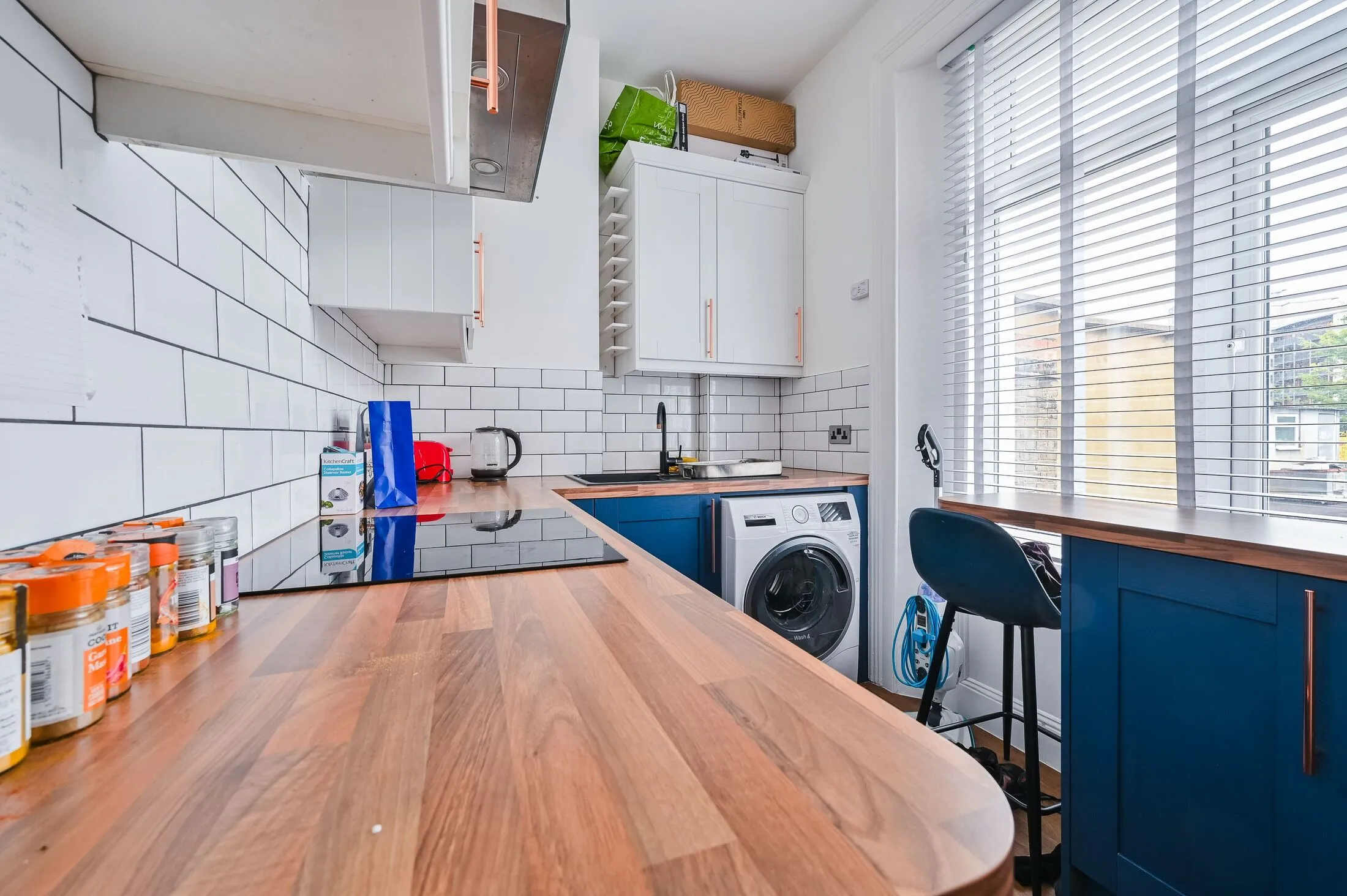 Flat Caledonian Road in Greater London