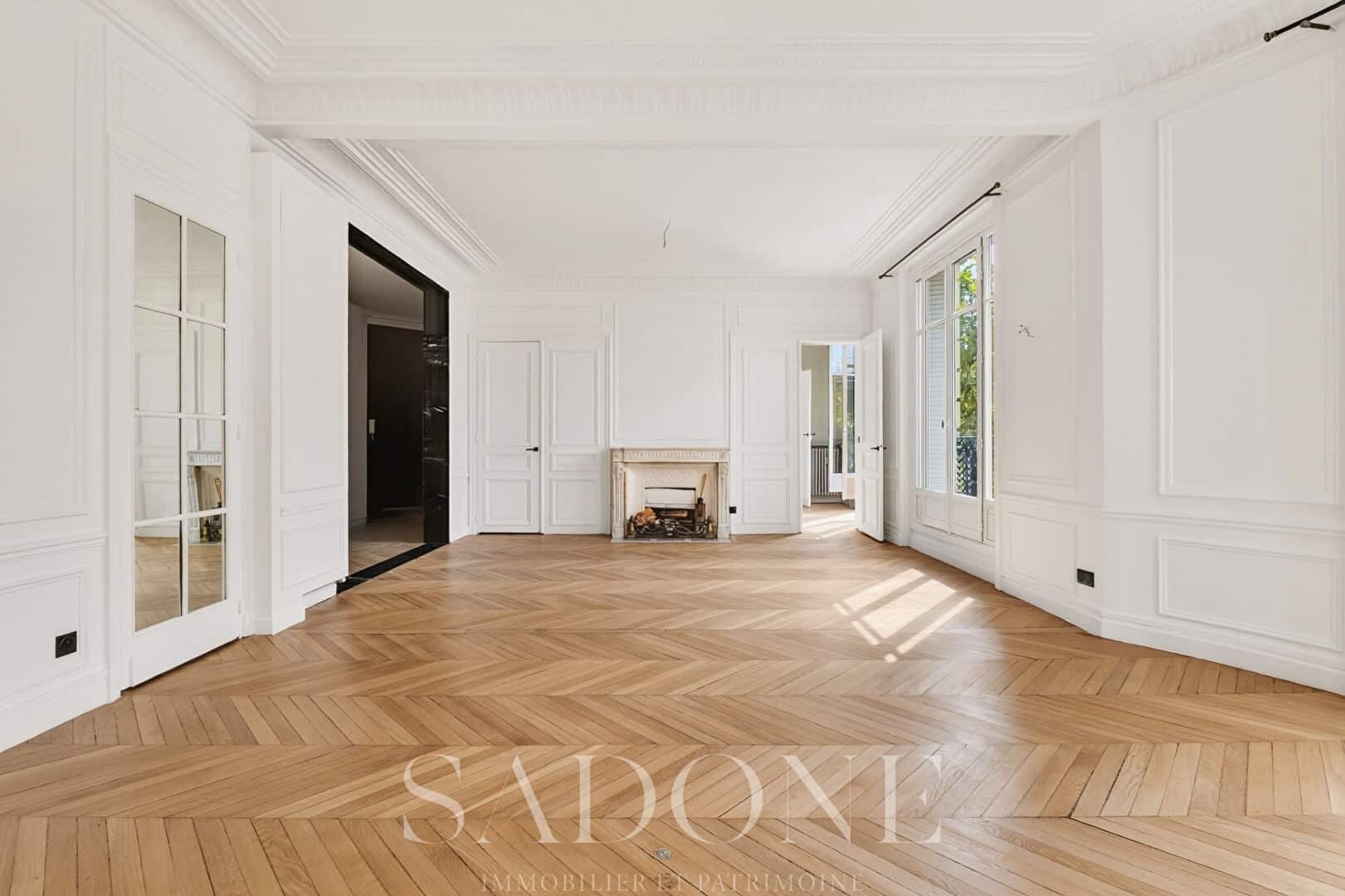 Flat Boulevard Victor Hugo in Neuilly-sur-Seine