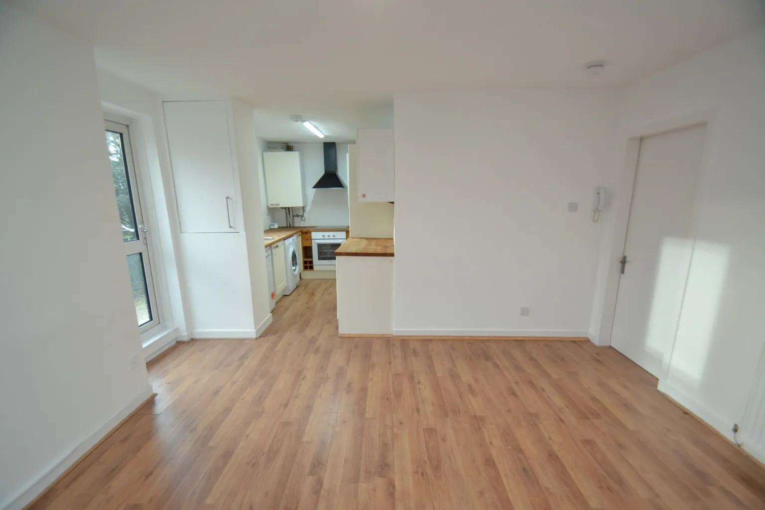 Flat Balvaird Drive in Rutherglen