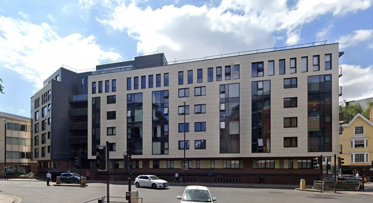 Flat Long Row in Bristol