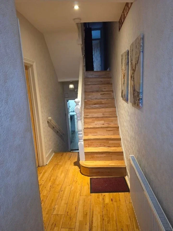 Room Cunliffe Street in Greater London
