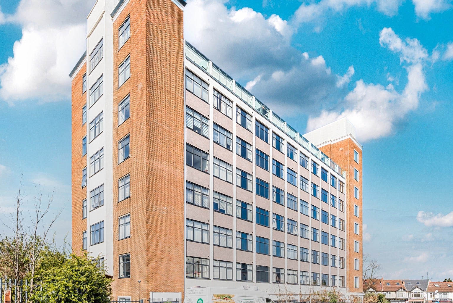 Flat Stafford Road in Greater London