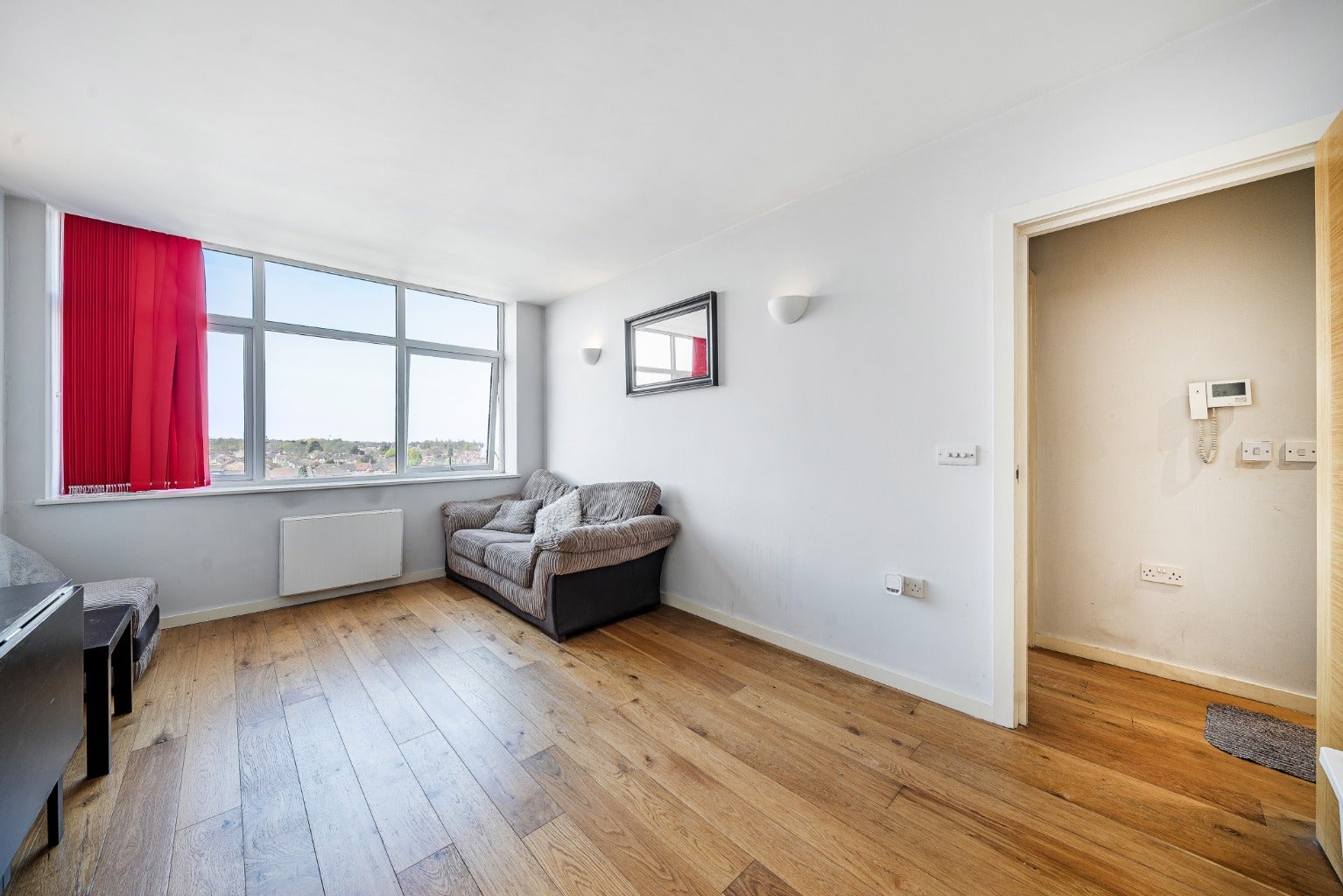 Flat Stafford Road in Greater London