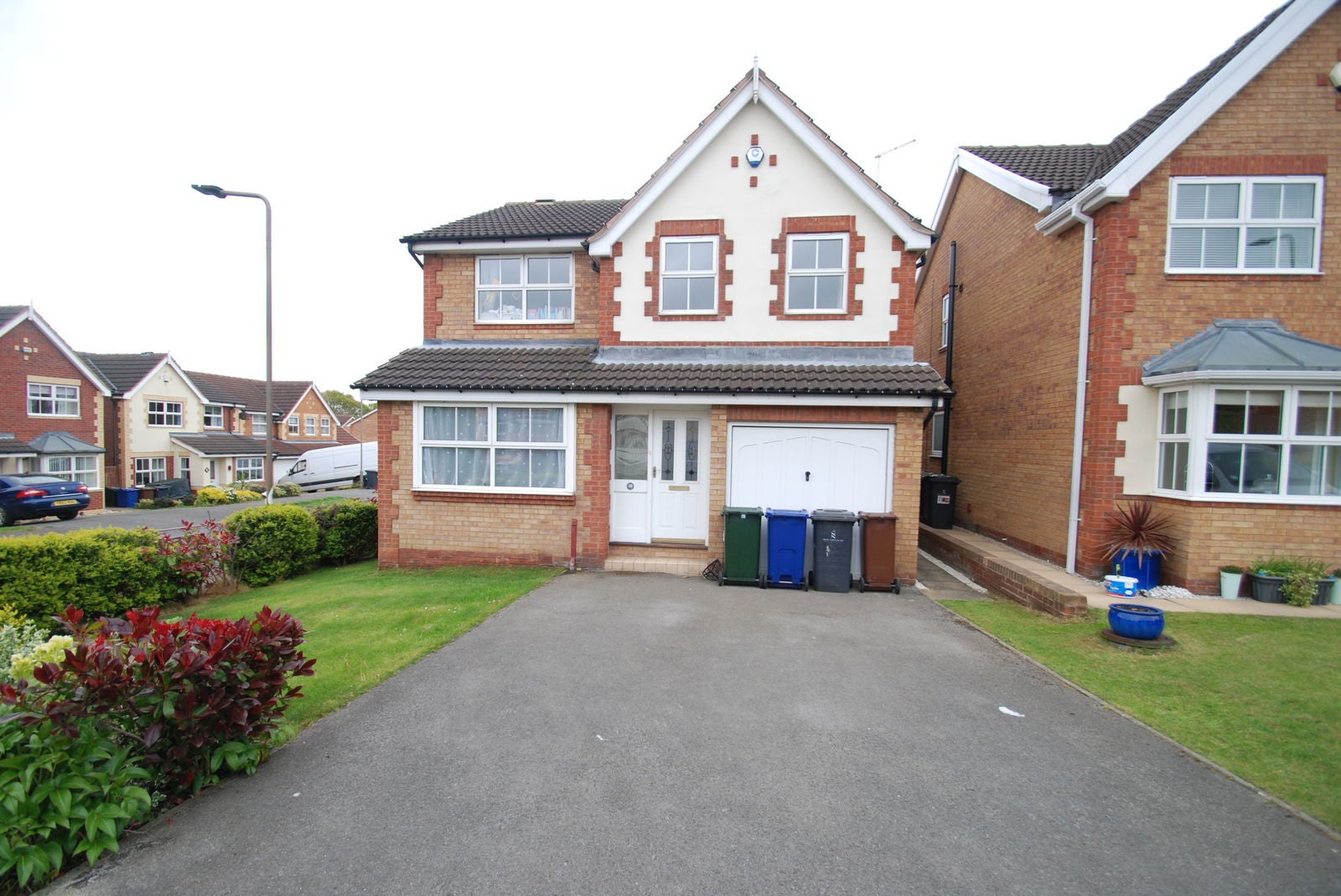 House Haigh Moor Way in Royston