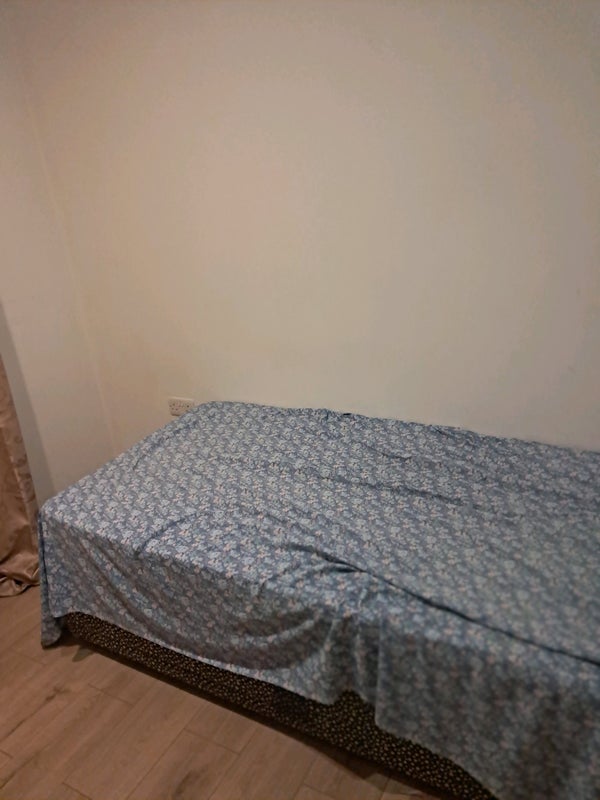 Room Crossley Street in Manchester